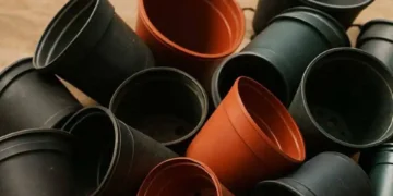 Stop throwing out old plastic plant pots