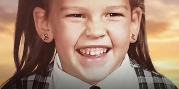 This girl grew up in a trailer park and dropped out of school to chase her dream of becoming an actress